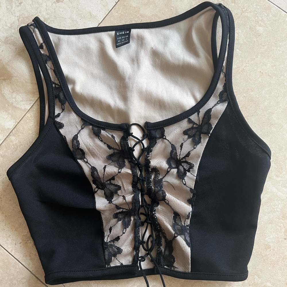 Butterfly top